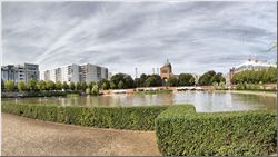 Berlin Engelsbecken mit Michlskirche Friedrichshain