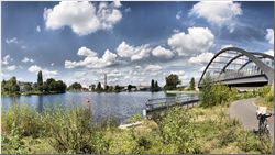 Berlin Mauerweg Am Britzer Hafen (2)